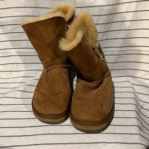 UGG Bailey Button boots